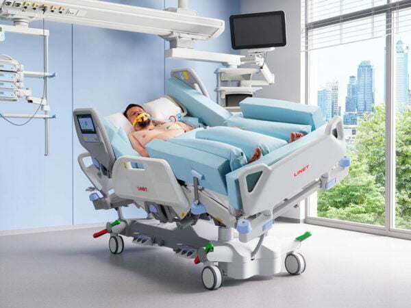 Multicare X højteknologiske senge med programmerbart sidekip