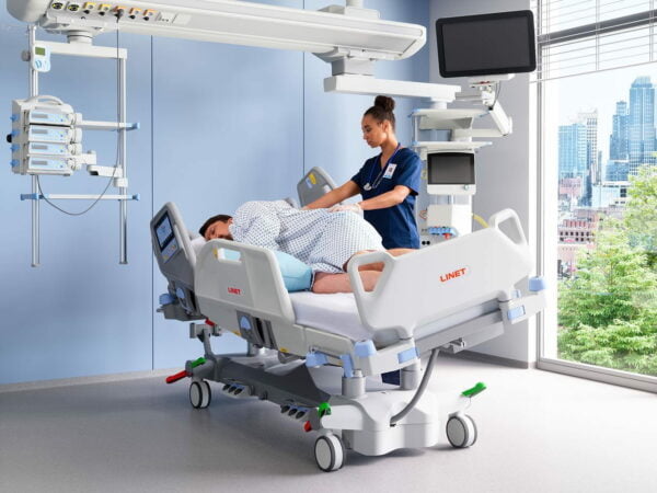 Multicare X højteknologiske senge med sidekip til undersøgelse for decubitus